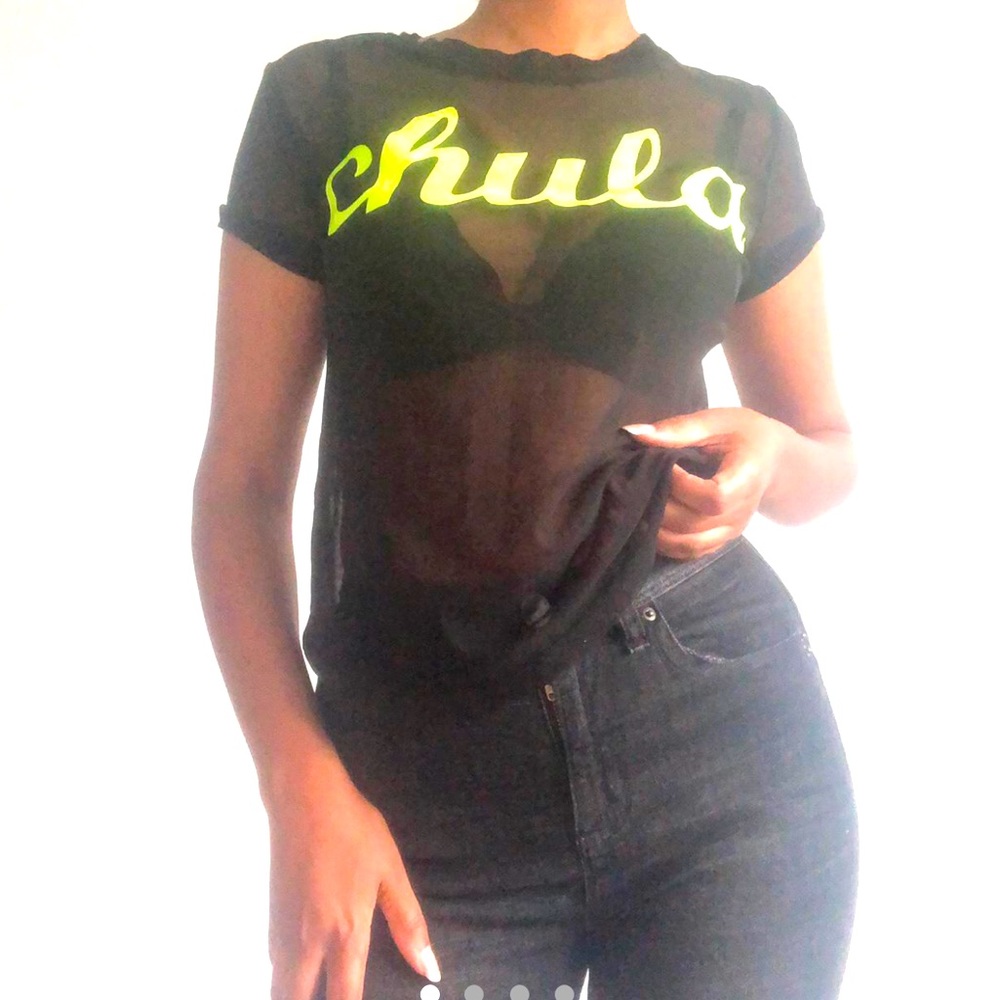Occasion see through “chums” simple t shirt. Size S.